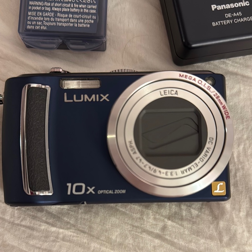 Panasonic Blue Digital Camera with Retractable Lens - Picture 2 of 4